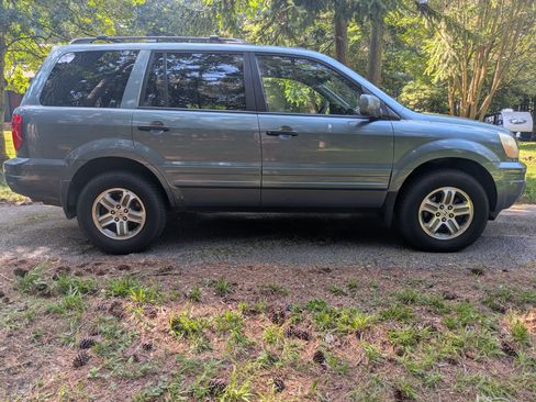 Used 2005 Honda Pilot EX-L image 2
