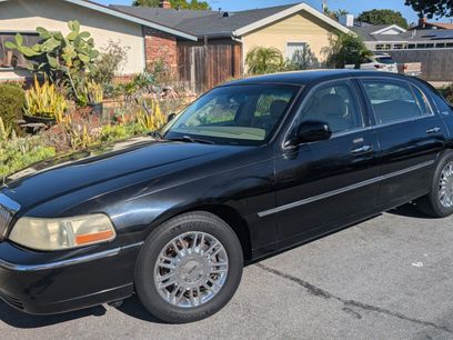 Used 2008 Lincoln Town Car Signature Limited