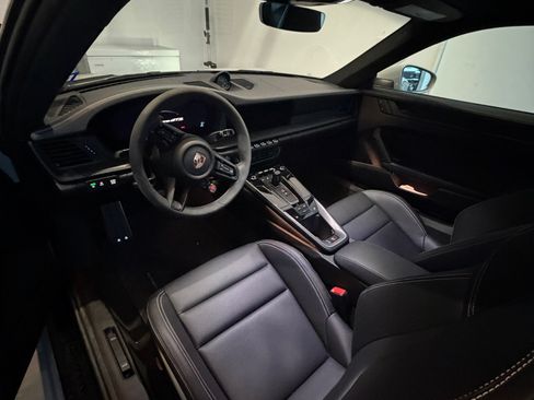 Used 2026 Porsche 911 GTS image 6