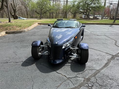 Used 2001 Chrysler Prowler RWD image 8