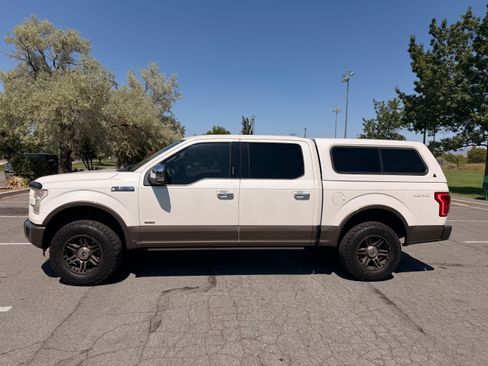 Used 2015 Ford F150 Lariat w/ Equipment Group 502A Luxury AWD/4WD image 1