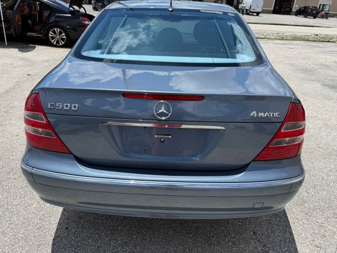 Used 2006 Mercedes-Benz E 500 4MATIC Sedan image 9