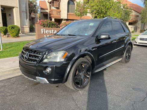 Used 2011 Mercedes-Benz ML 63 AMG 4MATIC image 1