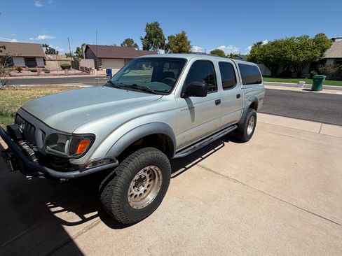 Used 2004 Toyota Tacoma 4x4 Double Cab w/ Convenience Pkg image 1