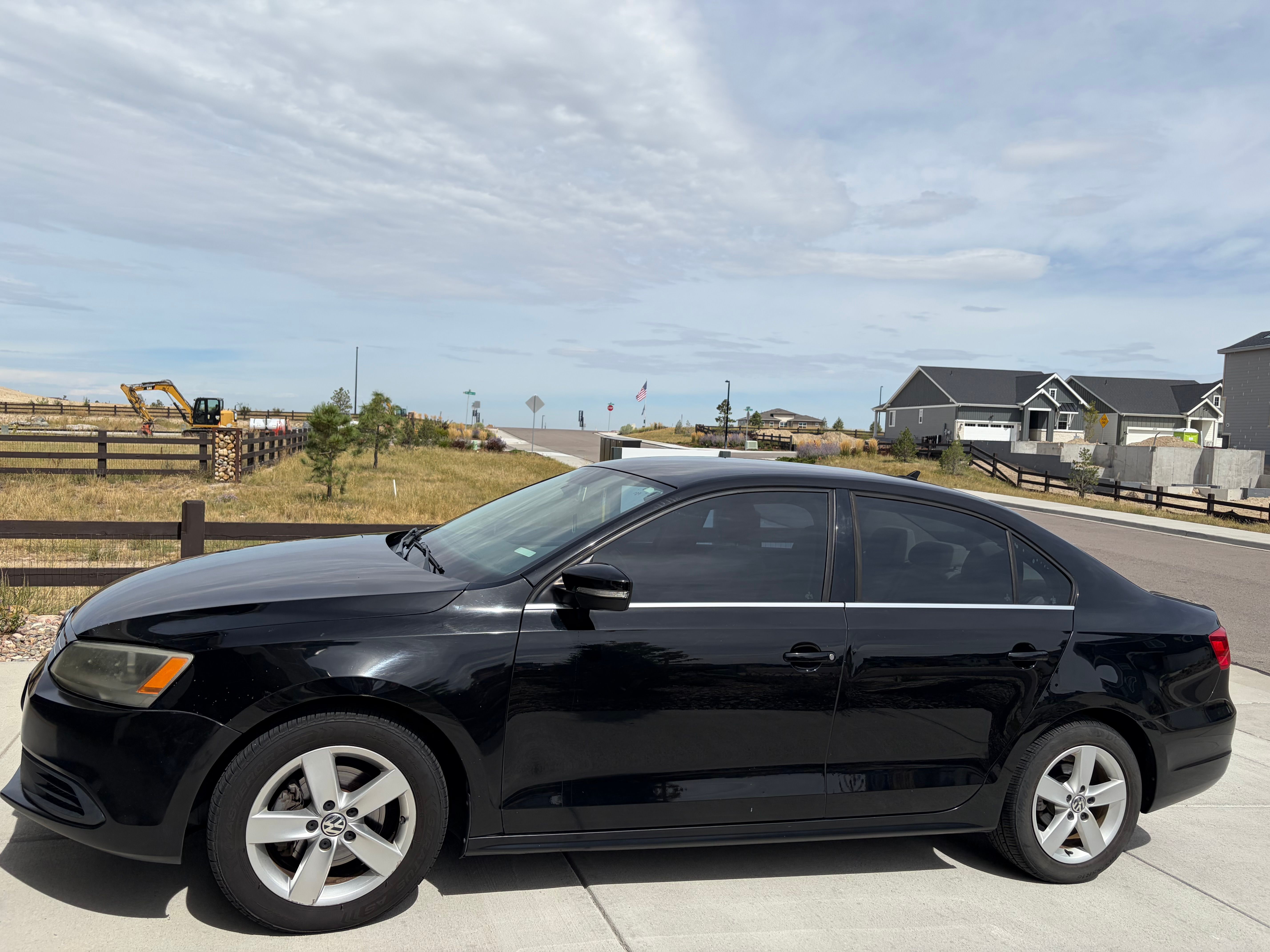 Used 2013 Volkswagen Jetta TDI FWD image 2