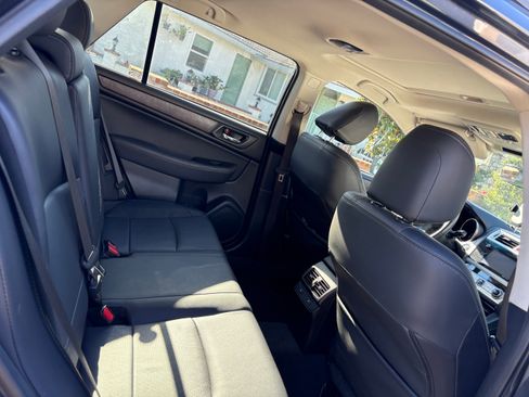 Used 2017 Subaru Outback 2.5i Limited image 10