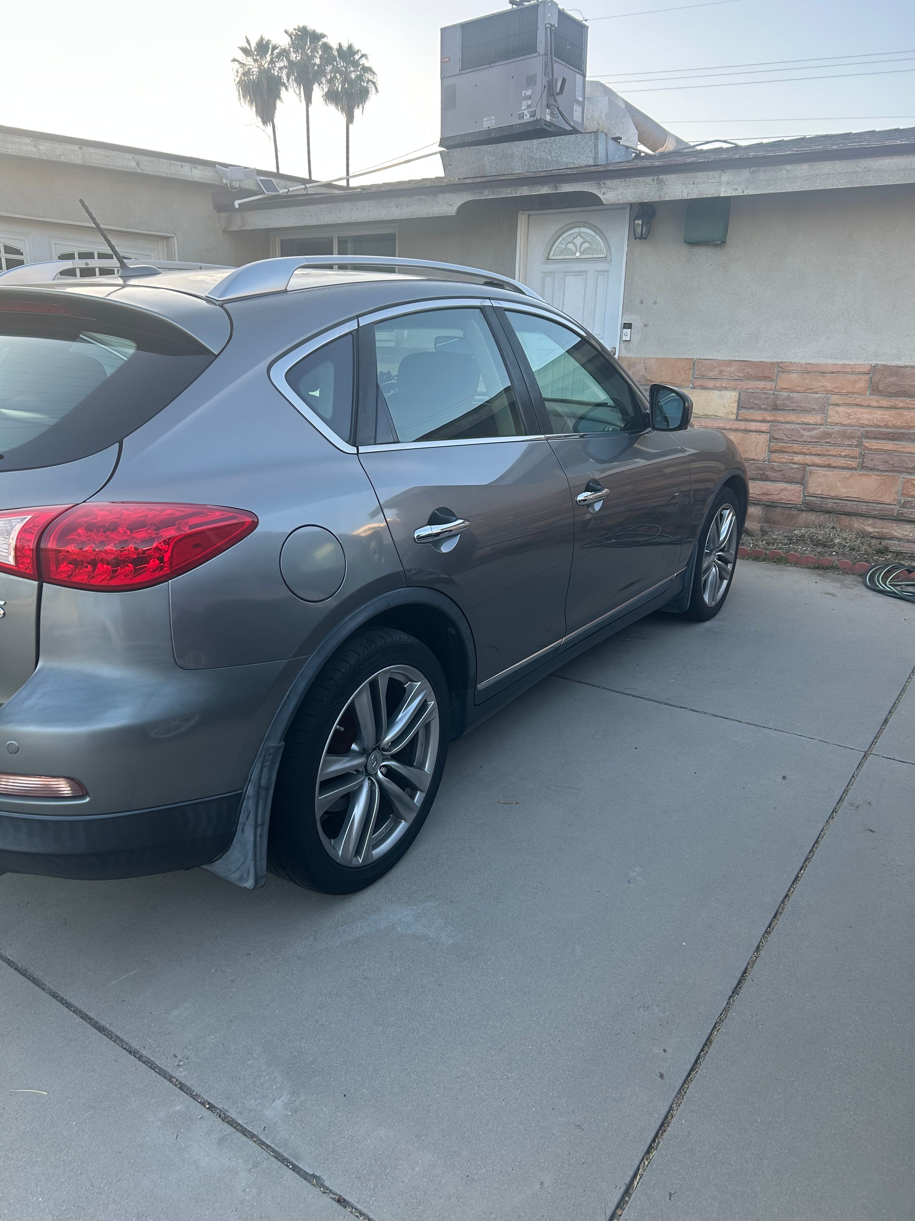 Used 2012 INFINITI EX35 Journey w/ Premium Pkg RWD image 7