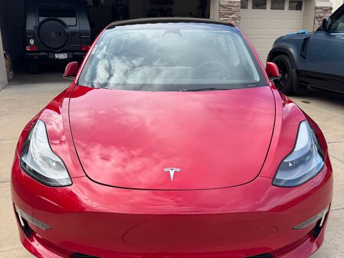 Used 2023 Tesla Model 3 Performance image 2