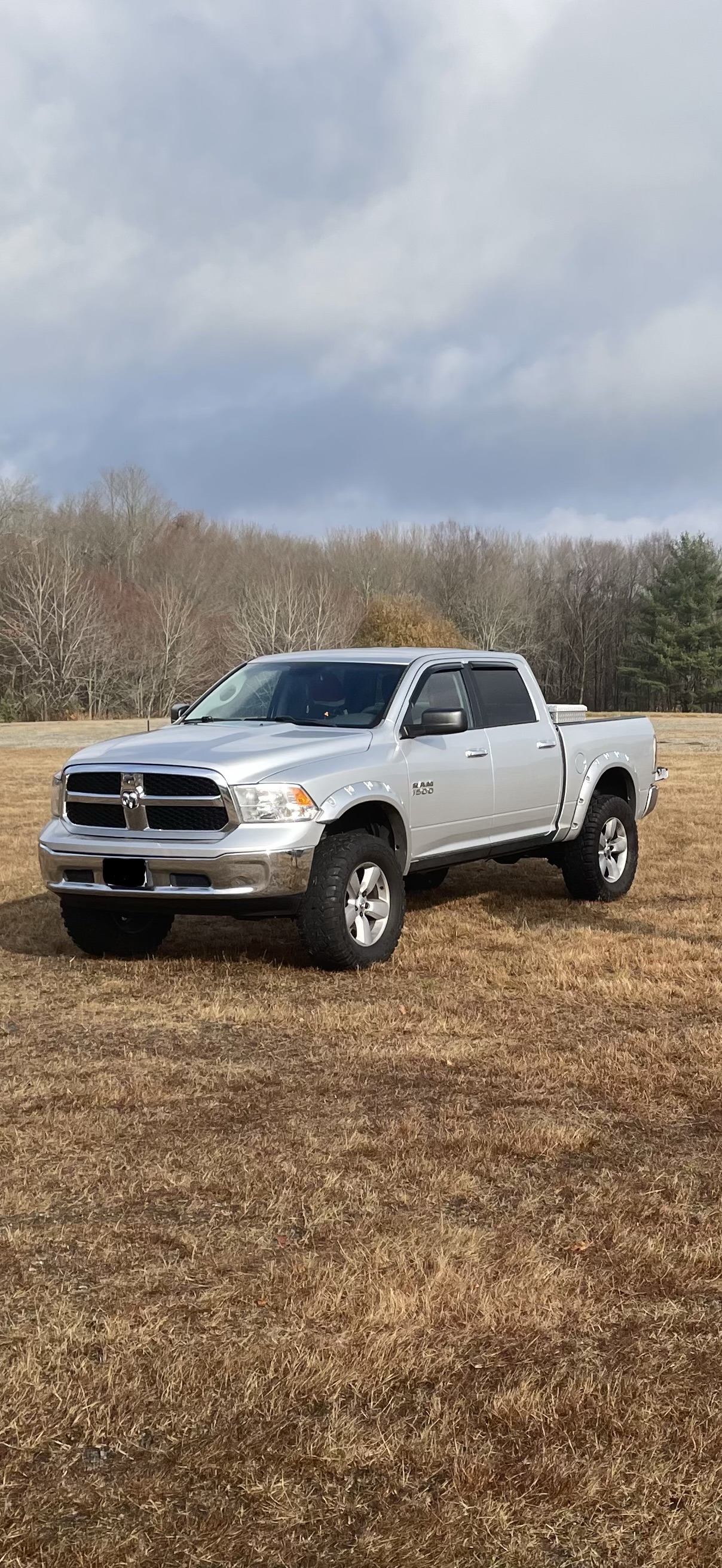 Used 2017 RAM 1500 Classic SLT AWD/4WD image 17