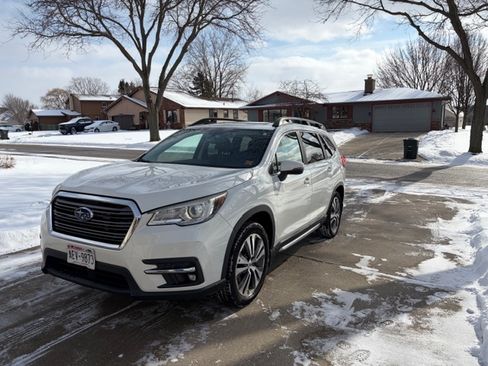 Used 2019 Subaru Ascent Limited w/ Popular Package #2 image 8