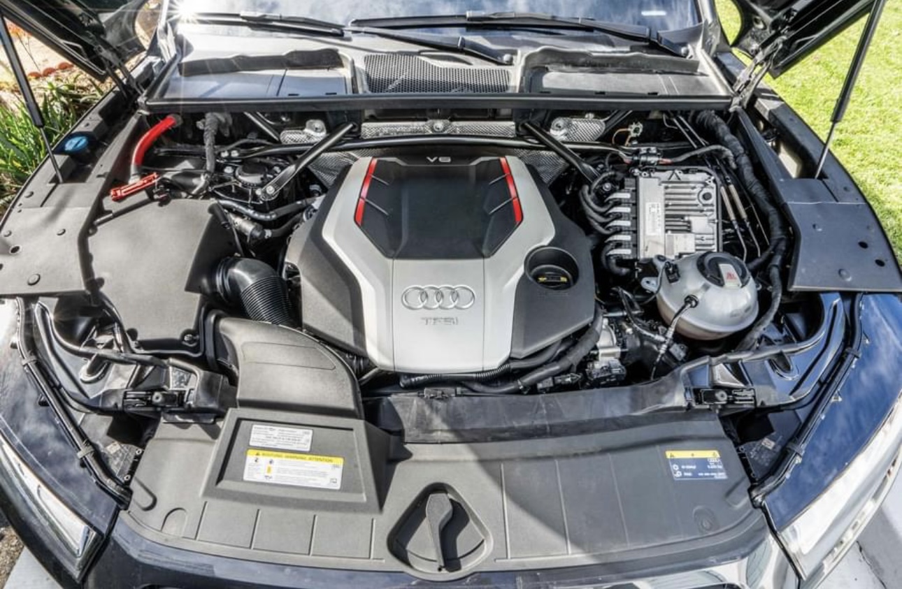 Used 2019 Audi SQ5 Prestige w/ Prestige Package AWD/4WD image 17