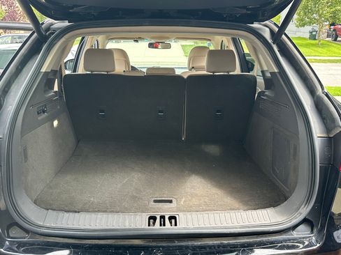 Used 2018 Lincoln MKX Select w/ Select Plus Package AWD/4WD image 12
