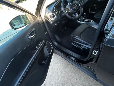 Used 2021 Jeep Compass Latitude w/ Sun and Sound Group image 6