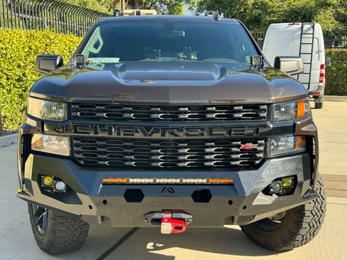 Used 2019 Chevrolet Silverado 1500 Custom Trail Boss w/ Custom Convenience Package image 15
