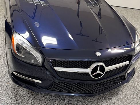 Used 2013 Mercedes-Benz SL 550 image 32