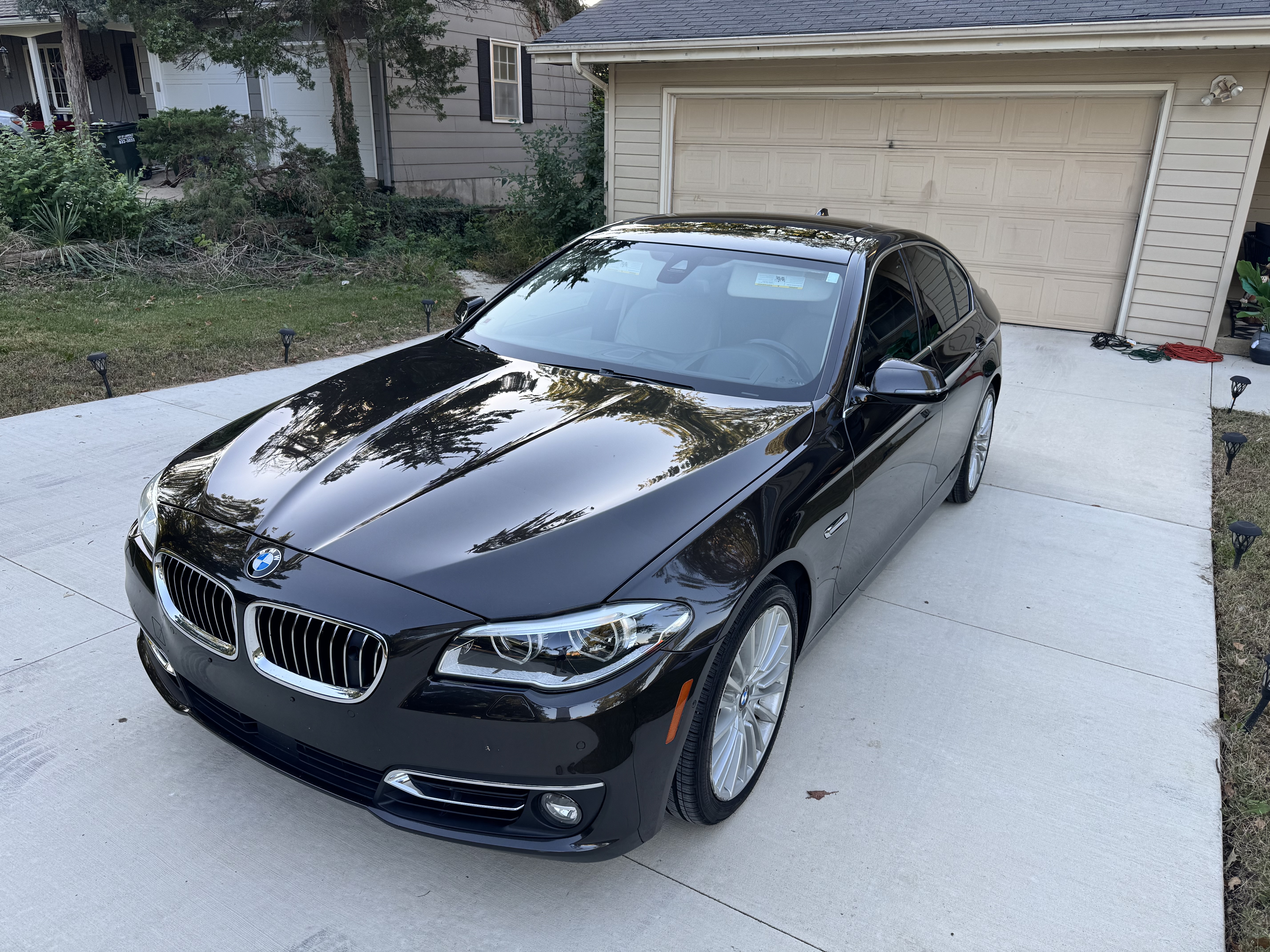 Used 2016 BMW 550i xDrive Sedan AWD/4WD image 15