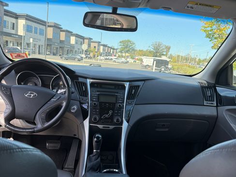 Used 2013 Hyundai Sonata Limited image 21