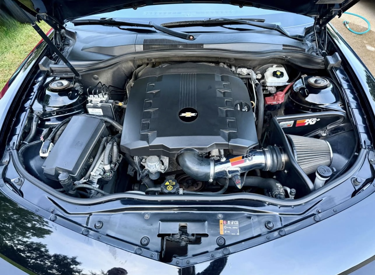Used 2015 Chevrolet Camaro LS RWD image 4