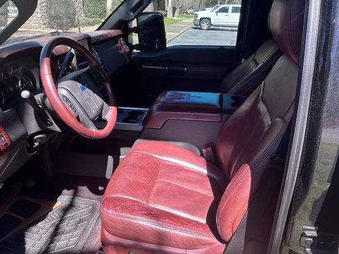 Used 2014 Ford F250 King Ranch image 8
