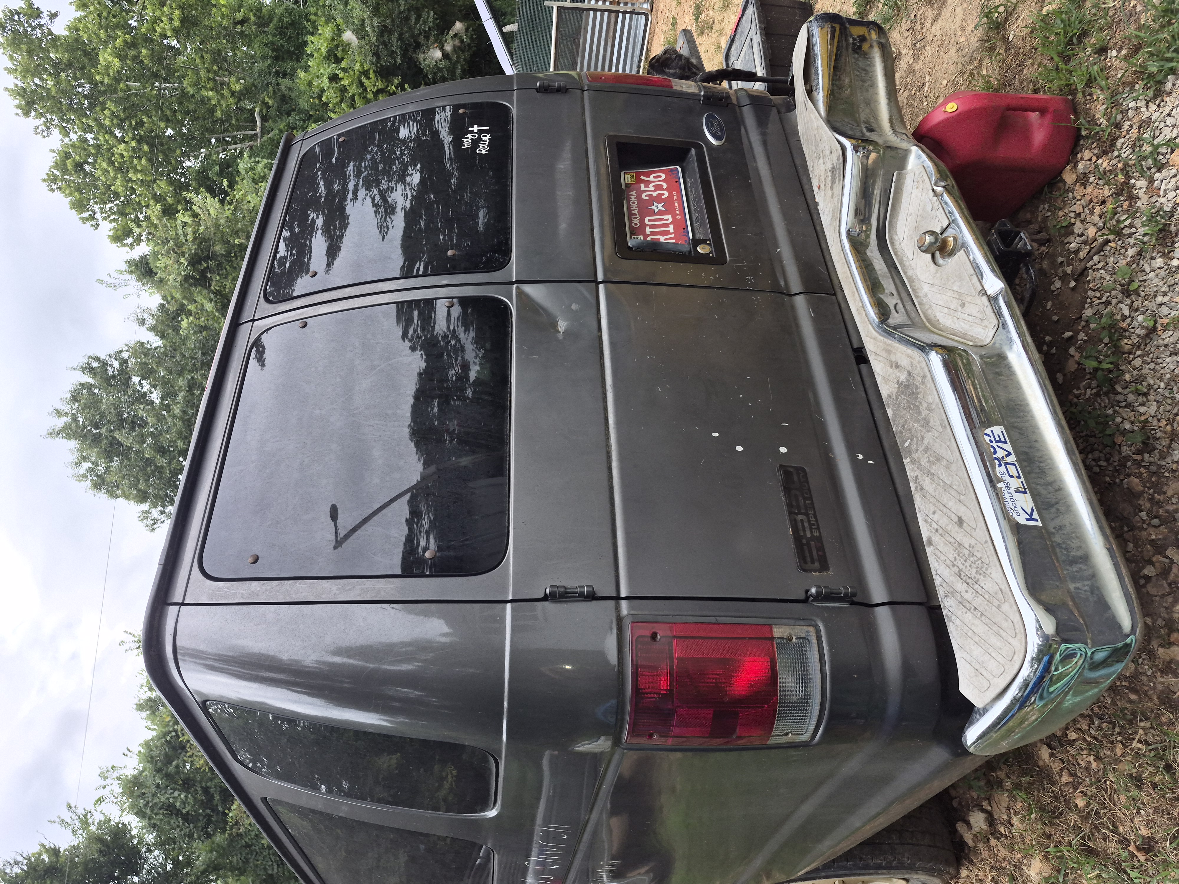 Used 2004 Ford E-350 and Econoline 350 XLT RWD image 5