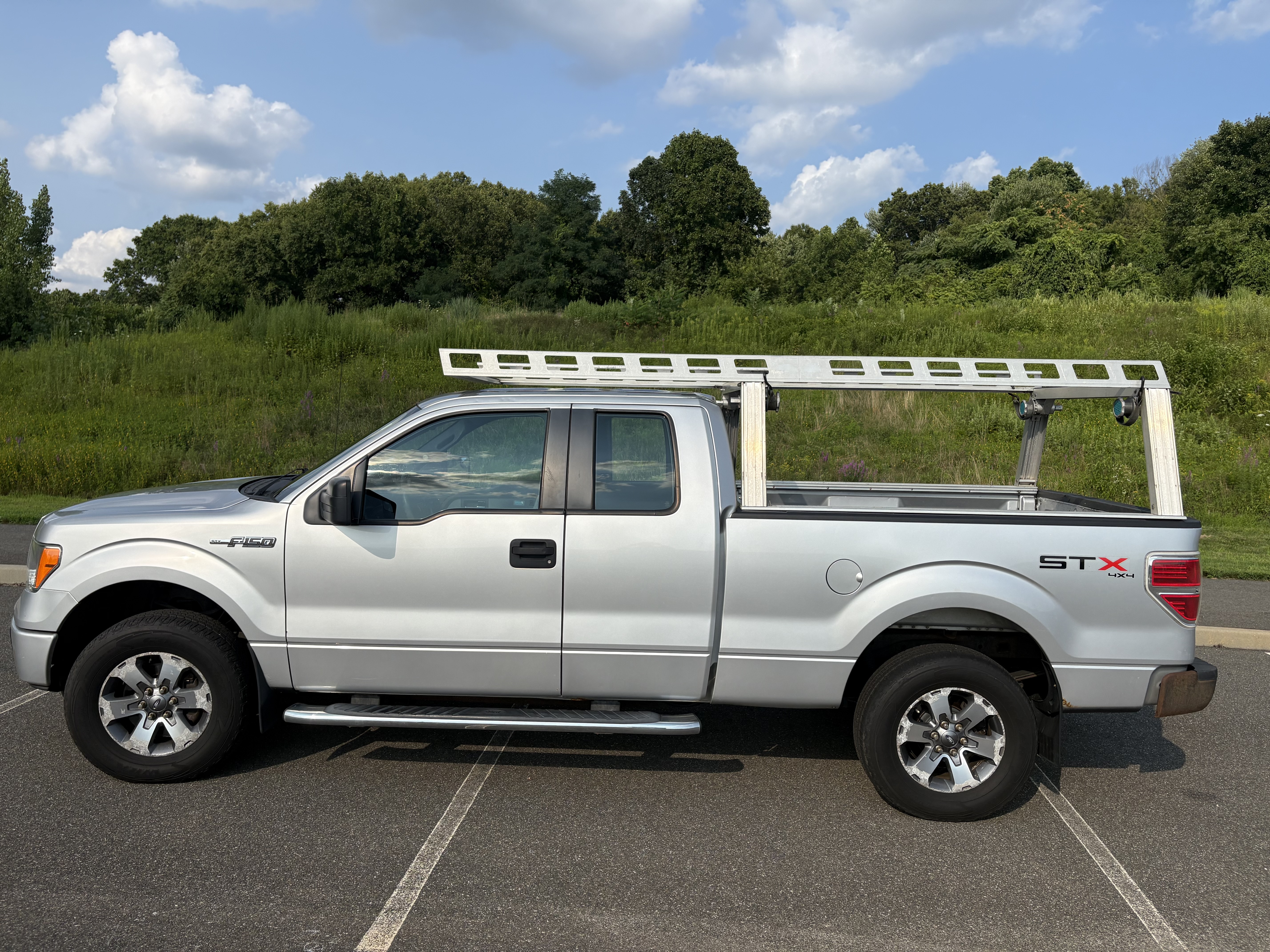 Used 2013 Ford F150 STX w/ Mid Equipment Group AWD/4WD image 10