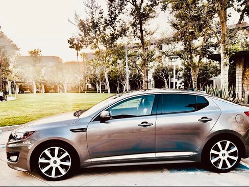 Used 2012 Kia Optima SX w/ Premium Pkg image 4