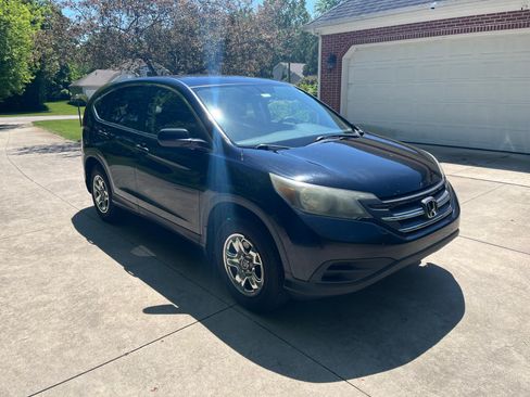 Used 2013 Honda CR-V LX image 2