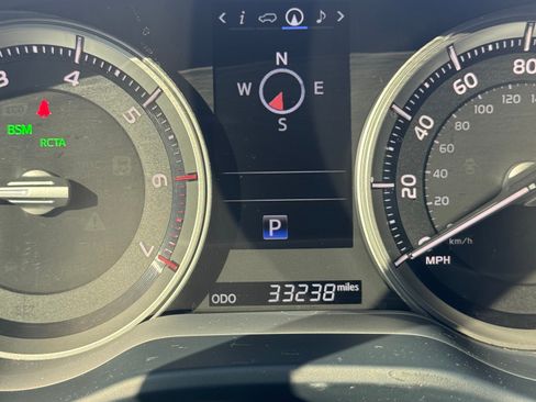 Used 2021 Toyota Land Cruiser Heritage Edition image 13