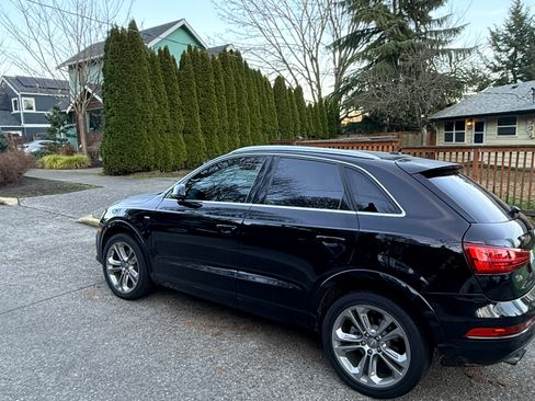 Used 2018 Audi Q3 2.0T Premium Plus w/ Premium Plus Package image 2