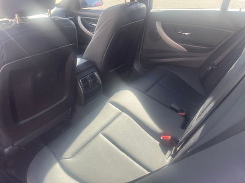 Used 2016 BMW 320i xDrive Sedan AWD/4WD image 2