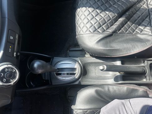 Used 2009 Honda Fit Sport image 12
