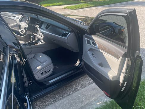 Used 2017 Genesis G80 5.0 Ultimate RWD image 6