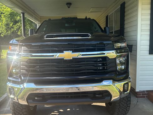 Used 2025 Chevrolet Silverado 2500 LT w/ All Star Edition AWD/4WD image 16