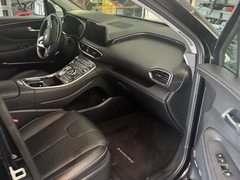 Used 2022 Hyundai Santa Fe SEL w/ Convenience + Premium Package FWD image 8