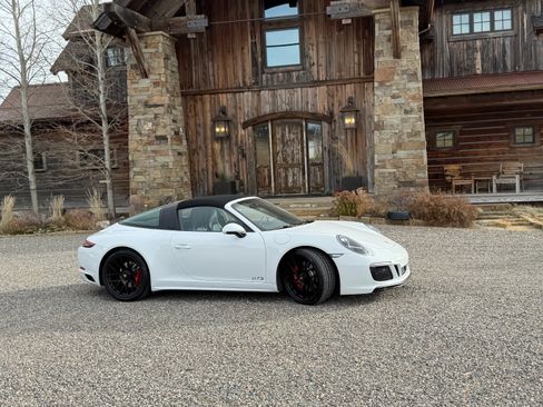 Used 2018 Porsche 911 Targa 4 GTS image 1