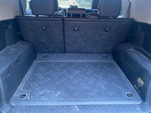 Used 2014 Toyota FJ Cruiser 4WD image 14