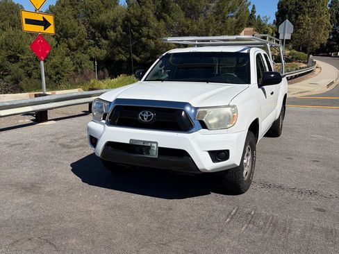 Used 2013 Toyota Tacoma 2WD Access Cab w/ SR5 Pkg image 2