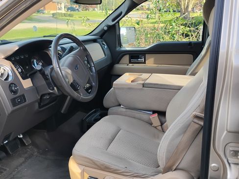 Used 2013 Ford F150 XLT w/ XLT Chrome Pkg image 12