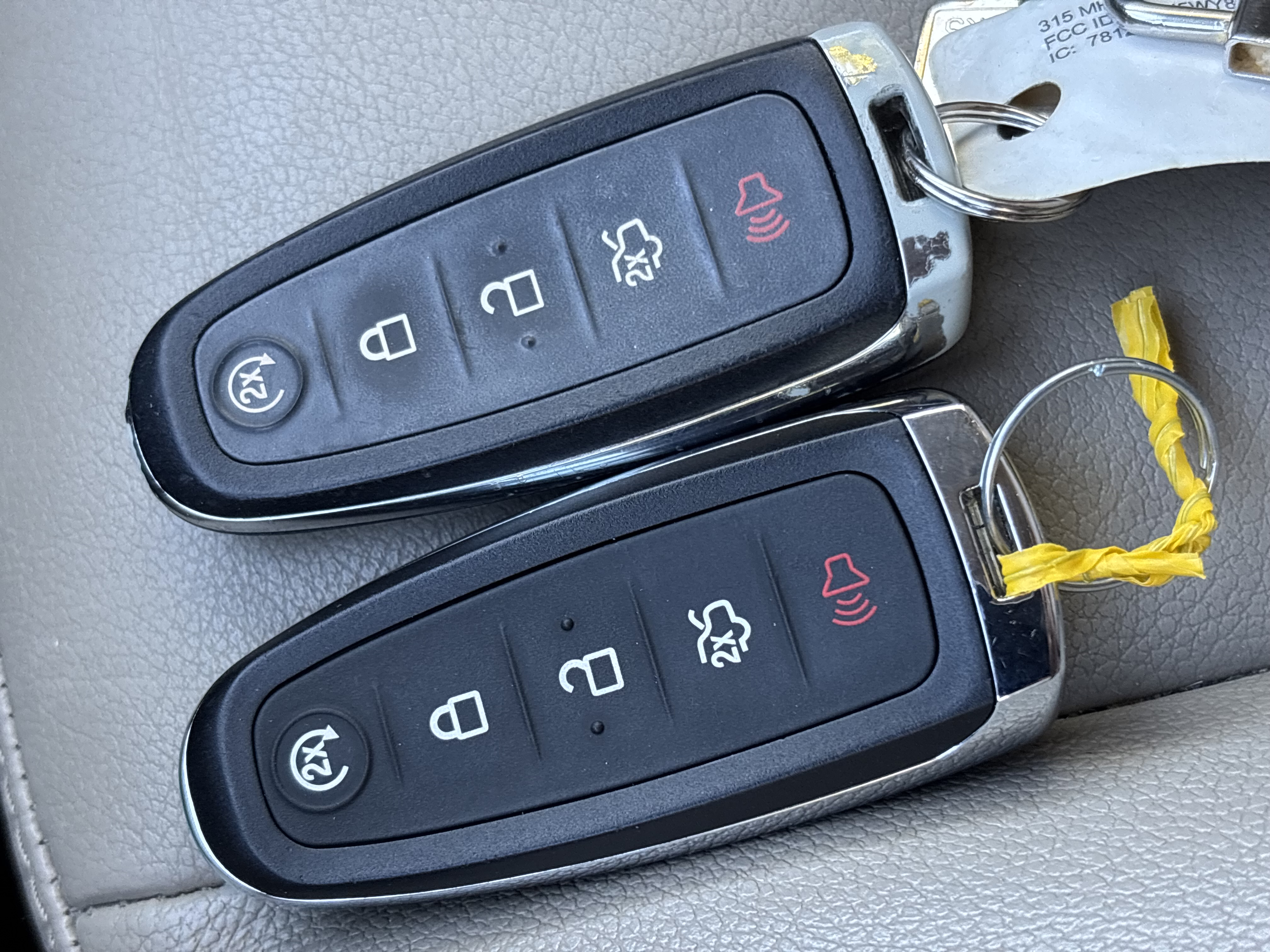 Used 2014 Ford Escape Titanium FWD image 4