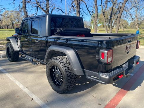 Used 2023 Jeep Gladiator Rubicon image 12