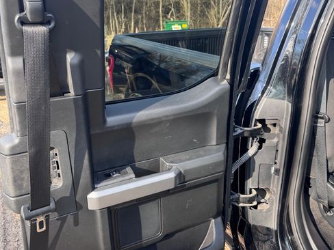 Used 2018 Ford F150 XLT w/ Equipment Group 302A Luxury image 16