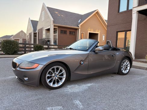 Used 2004 BMW Z4 2.5i image 23