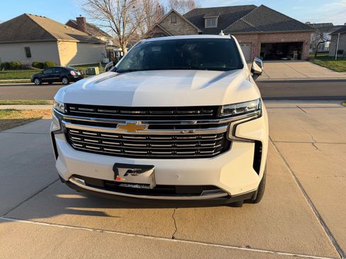 Used 2022 Chevrolet Tahoe Premier w/ Premium Package image 16