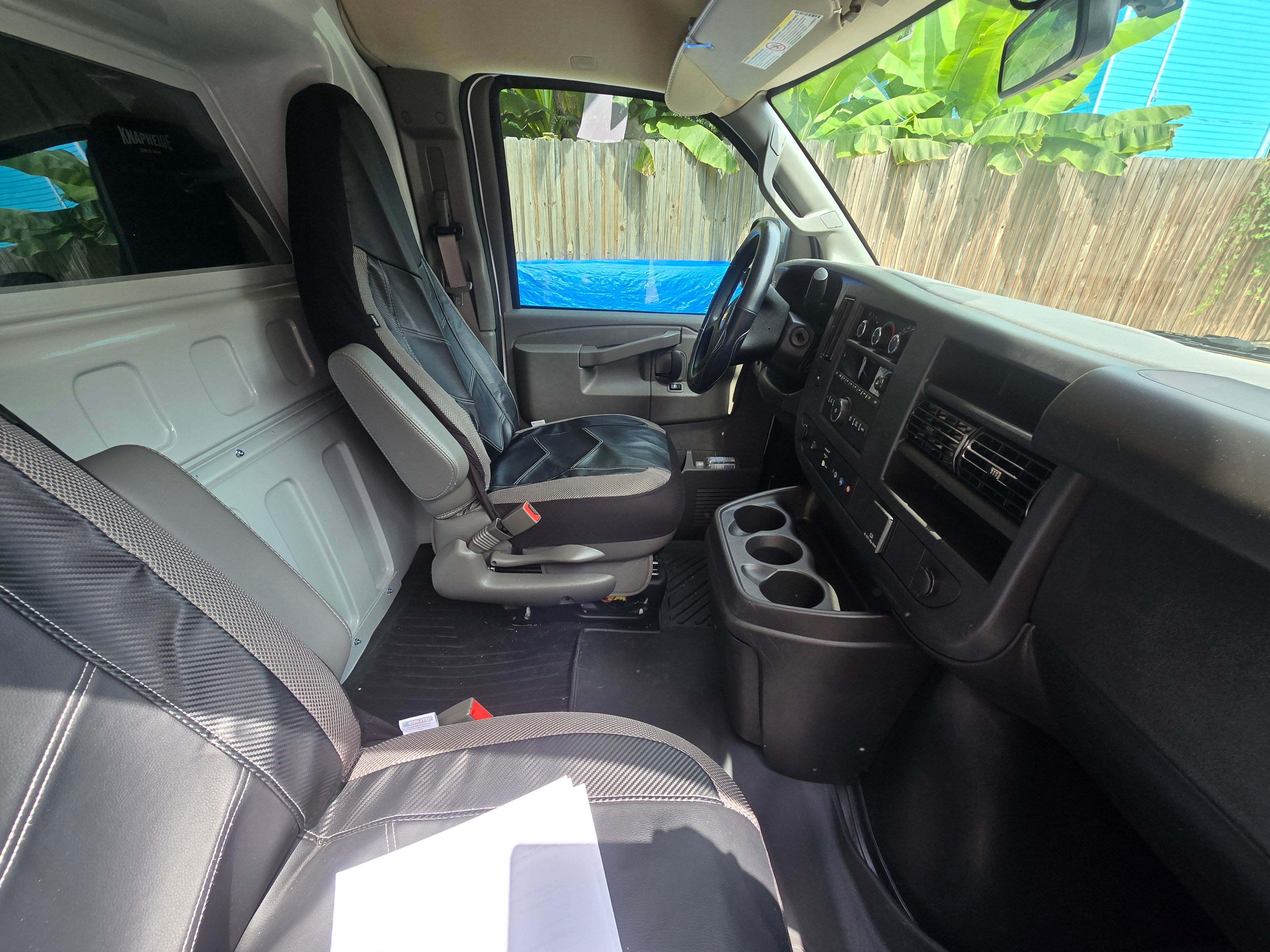Used 2025 Chevrolet Express 2500 w/ Driver Convenience Package RWD image 21