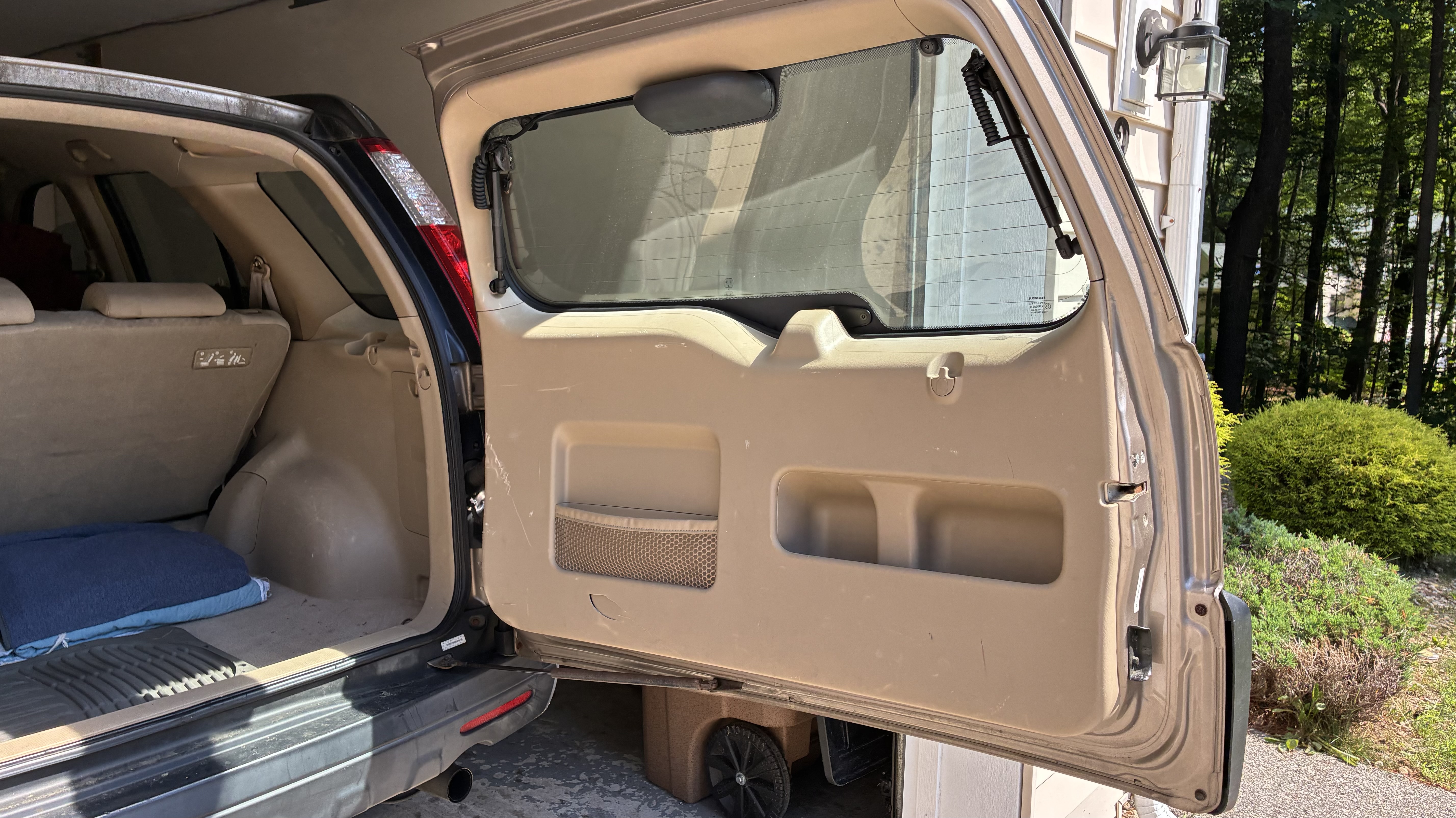 Used 2005 Honda CR-V LX image 4