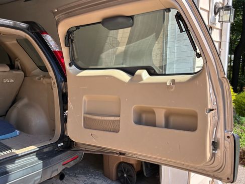 Used 2005 Honda CR-V LX image 4