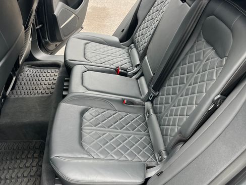Used 2021 Audi SQ8 Prestige AWD/4WD image 14
