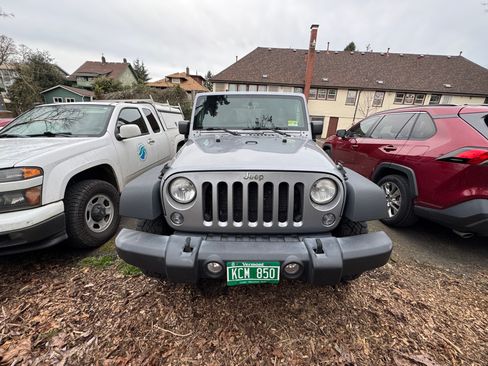 Used 2014 Jeep Wrangler Unlimited Sport w/ Quick Order Package 24S image 5