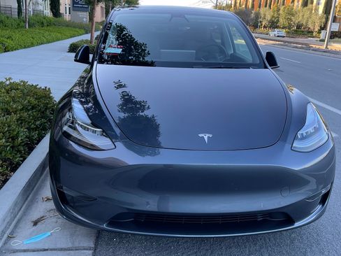 Used 2024 Tesla Model Y Long Range image 6