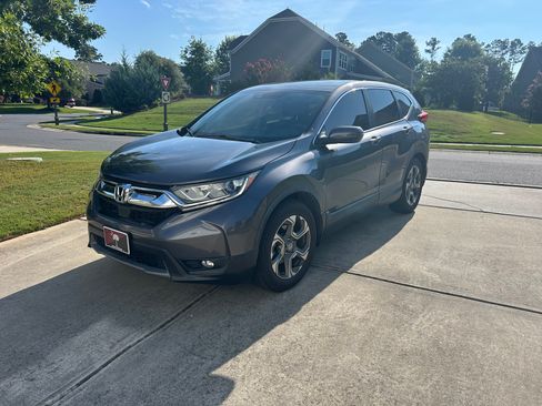 Used 2019 Honda CR-V EX image 1